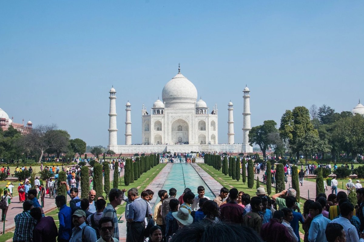 Taj Mahal Luxury Tour: A Curated Journey into India’s Eternal Romance