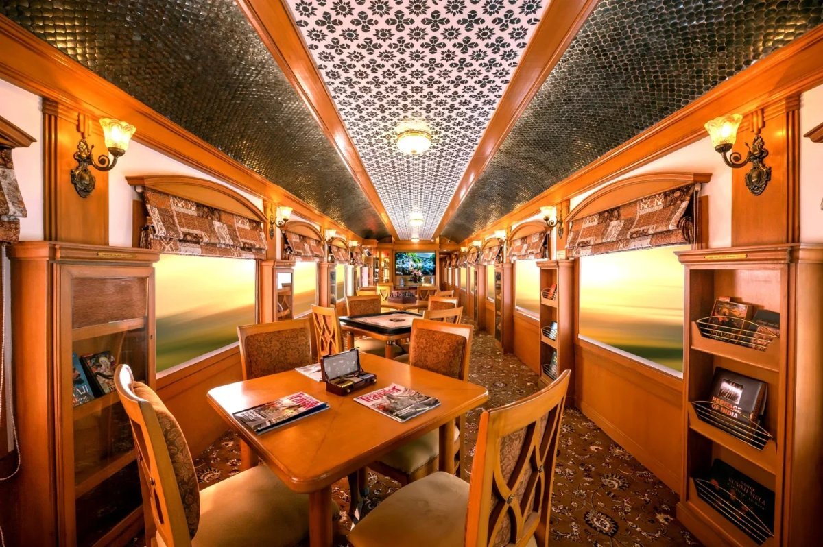 Deccan Odyssey: Luxury Routes and Onboard Experience